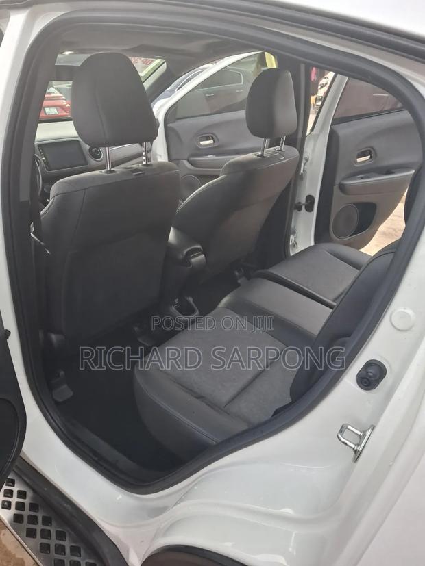 Honda Vezel 1.5 2WD 2019 White