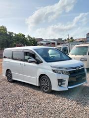 Toyota Voxy SV Premium 2014 White for sale