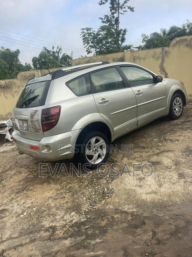 Pontiac Vibe 2006 Beige