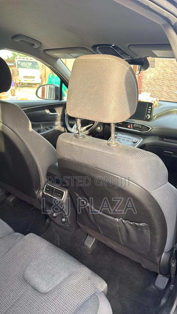 Hyundai Santa Fe 2021 Black