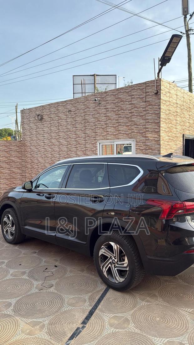 Hyundai Santa Fe 2021 Black
