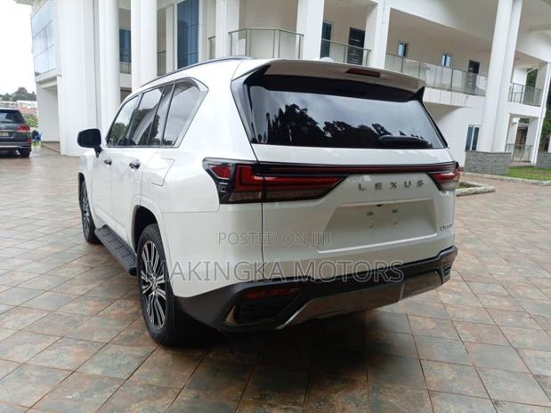 New Lexus LX 600 2024 White