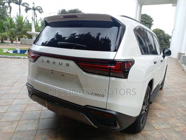 New Lexus LX 600 2024 White