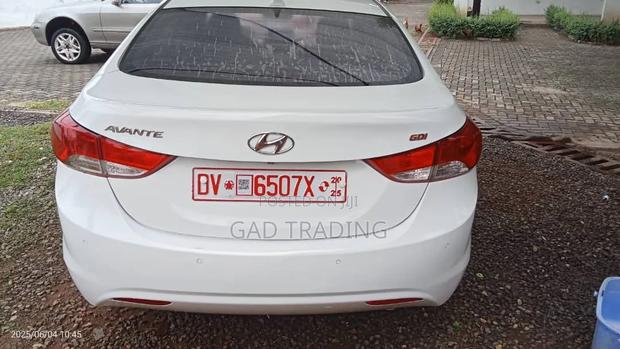 Hyundai Avante 2014 White