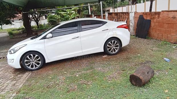 Hyundai Avante 2014 White