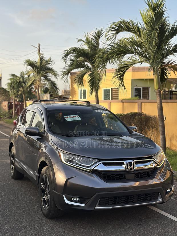 Honda CR-V Touring AWD 2018 Gray
