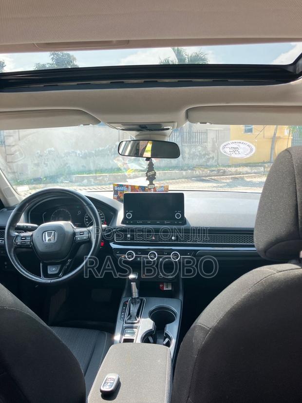 Honda Civic EX-L 2022 White