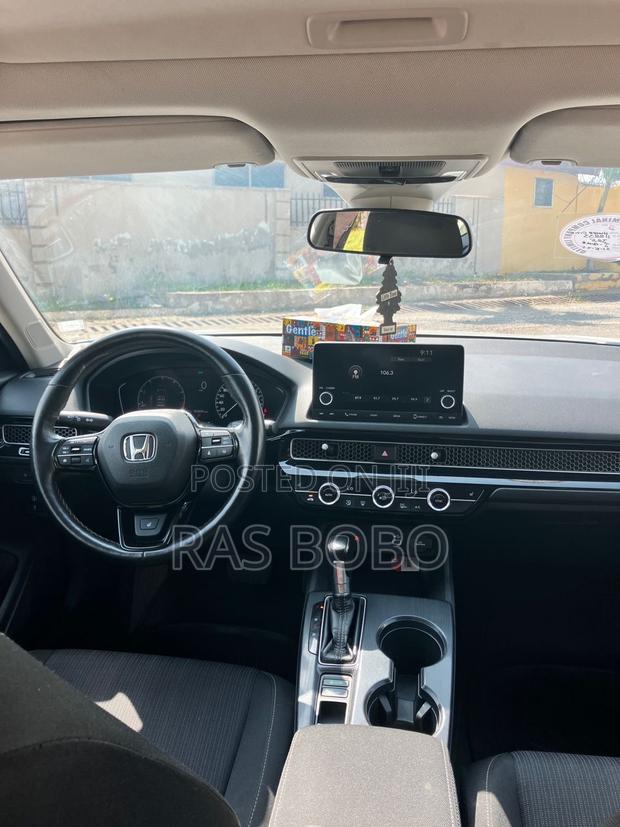 Honda Civic EX-L 2022 White