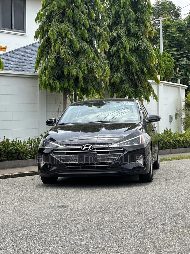 Hyundai Elantra SE 2020 Black