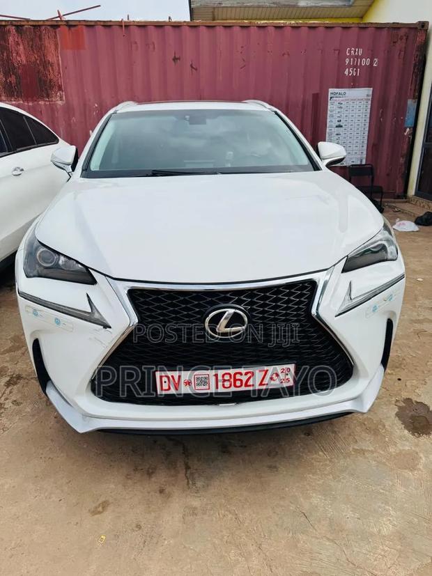 Lexus NX 200t FWD 2017 White