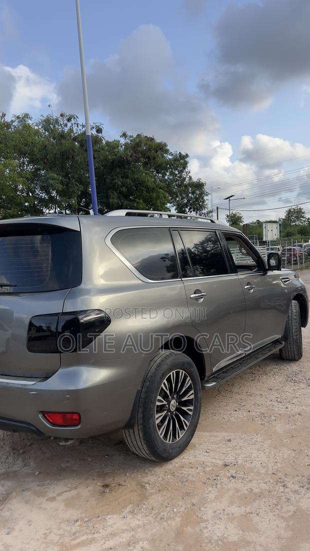 Nissan Patrol 2017 Silver