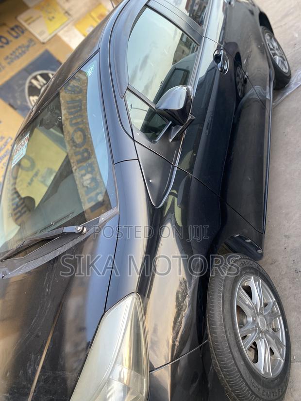 Toyota Vitz 2012 Black