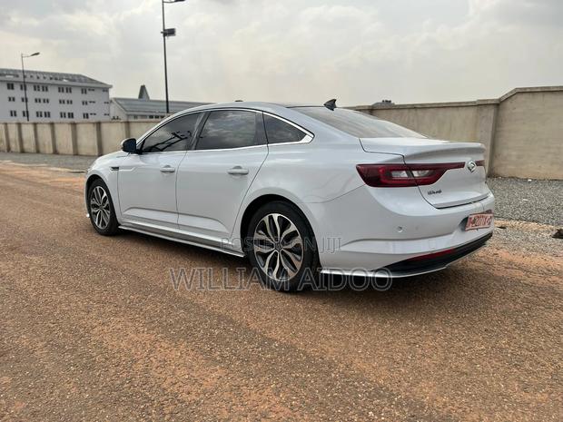Renault Samsung SM6 2017 White