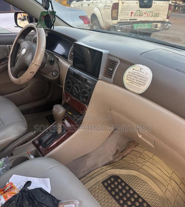 Toyota Corolla LE 2007 Brown