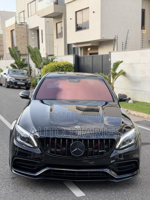 Mercedes-Benz C63 2019 Black