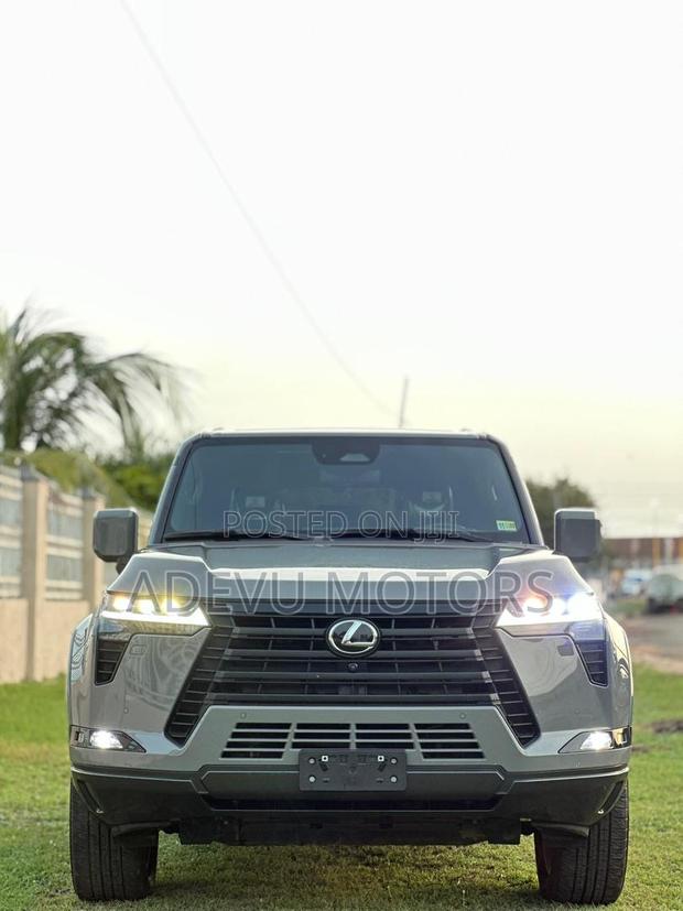 Lexus GX 2024 Gray