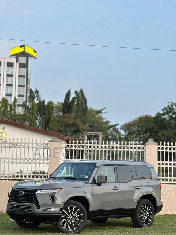 Lexus GX 2024 Gray