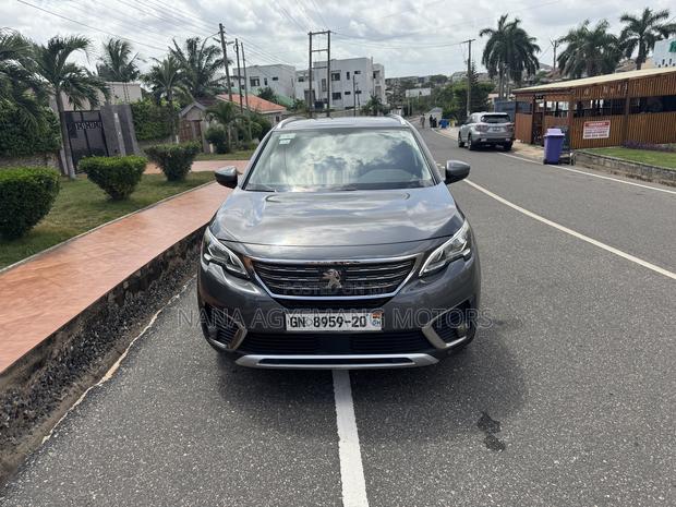 Peugeot 5008 1.6 BlueHDi 120 2020 Gray