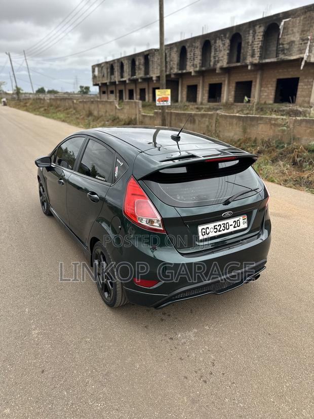 Ford Fiesta ST Hatchback 2017 Green