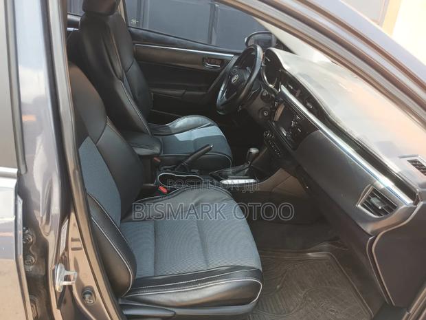 Toyota Corolla LE 4dr Sedan (1.8L 4cyl CVT) 2015 Blue