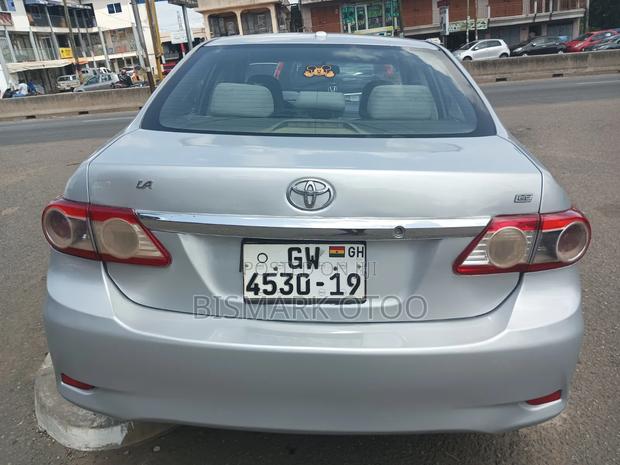 Toyota Corolla LE 4dr Sedan (1.8L 4cyl 4A) 2012 Silver