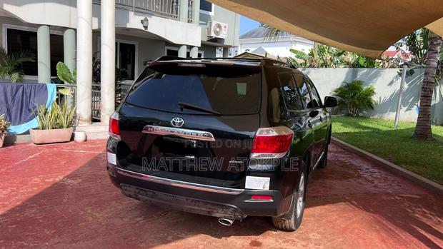 Toyota Highlander Limited 2012 Black