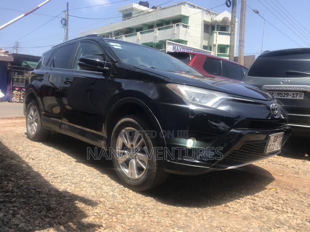 Toyota RAV4 XLE AWD (2.5L 4cyl 6A) 2017 Black