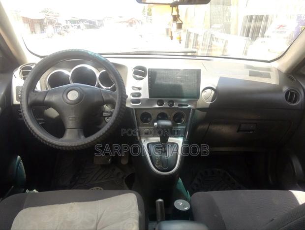 Pontiac Vibe 2006 Gray
