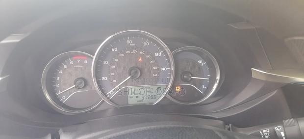 Toyota Corolla LE 4dr Sedan (1.8L 4cyl CVT) 2016 Silver