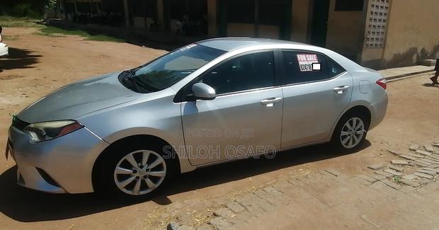 Toyota Corolla LE 4dr Sedan (1.8L 4cyl CVT) 2016 Silver