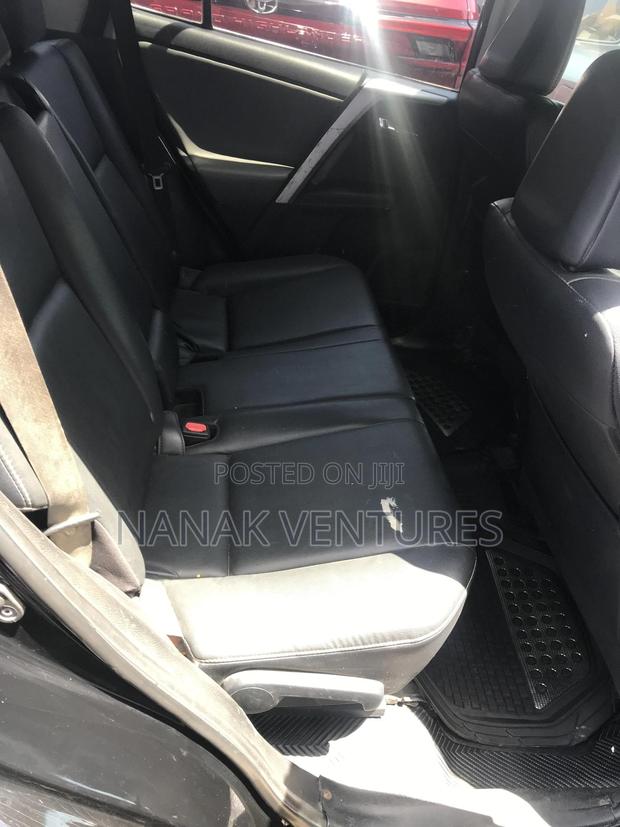 Toyota RAV4 XLE AWD (2.5L 4cyl 6A) 2017 Black