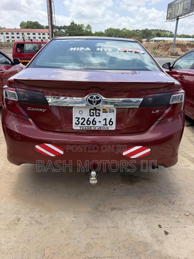 Toyota Camry LE 4dr Sedan (2.5L 4cyl 6A) 2014 Red