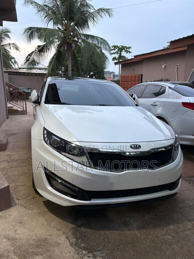Kia K5 2.0 MPI 2015 White