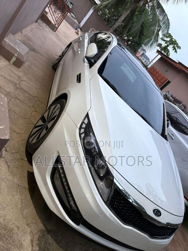 Kia K5 2.0 MPI 2015 White