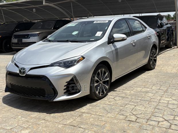 Toyota Corolla SE 4dr Sedan (1.8L 4cyl CVT) 2017 Silver