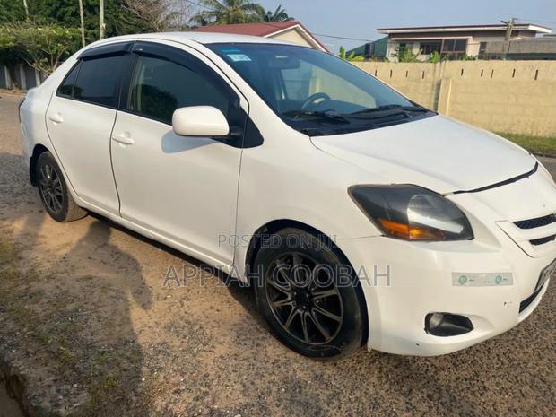 Toyota Yaris 1.5 S Automatic 2009 White
