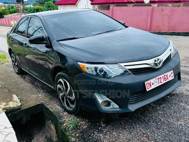 Toyota Camry LE 4dr Sedan (2.5L 4cyl 6A) 2013 Black