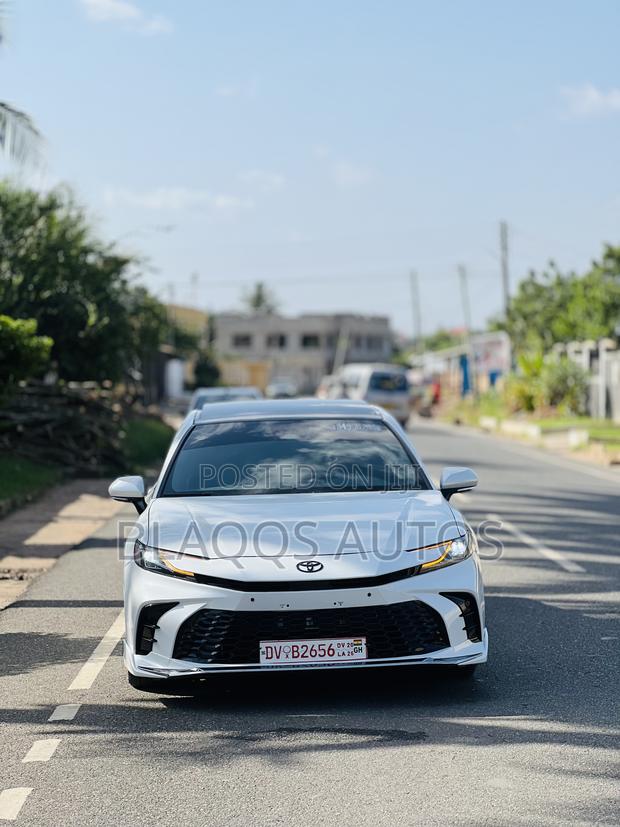 Toyota Camry 2025 White