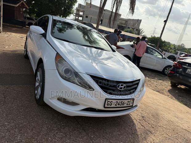 Hyundai Sonata 2012 White