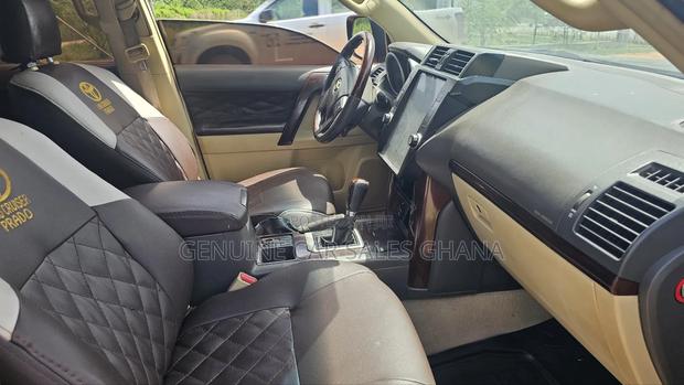 Toyota Land Cruiser Prado 2.7 2017 Black