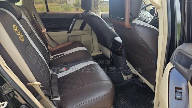 Toyota Land Cruiser Prado 2.7 2017 Black