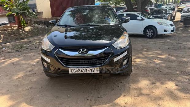 Hyundai Tucson 2012 Black