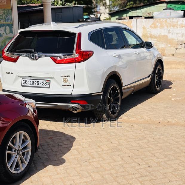 Honda CR-V Touring AWD 2019 White