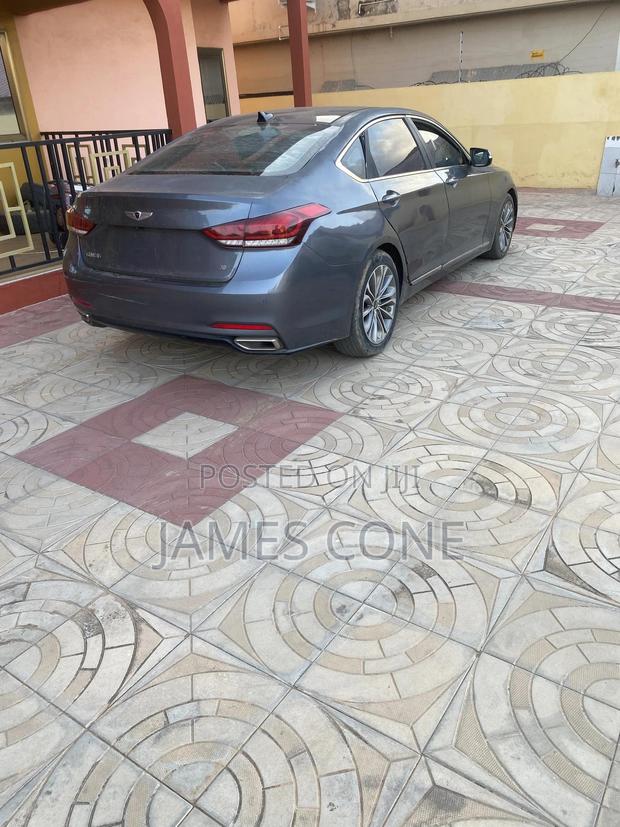 Hyundai Genesis 3.8 AWD 2016 Gray