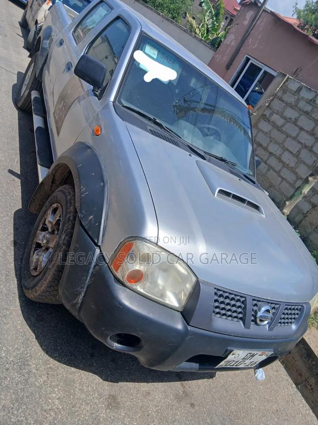 Nissan Hardbody 2008 Silver