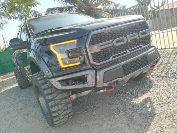 Ford F-150 2018 Black