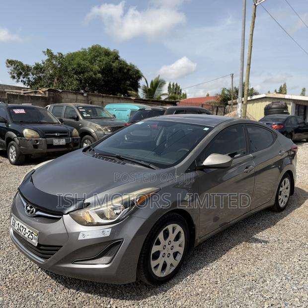 Hyundai Elantra SE 4dr Sedan (1.8L 4cyl 6A) 2015 Gray