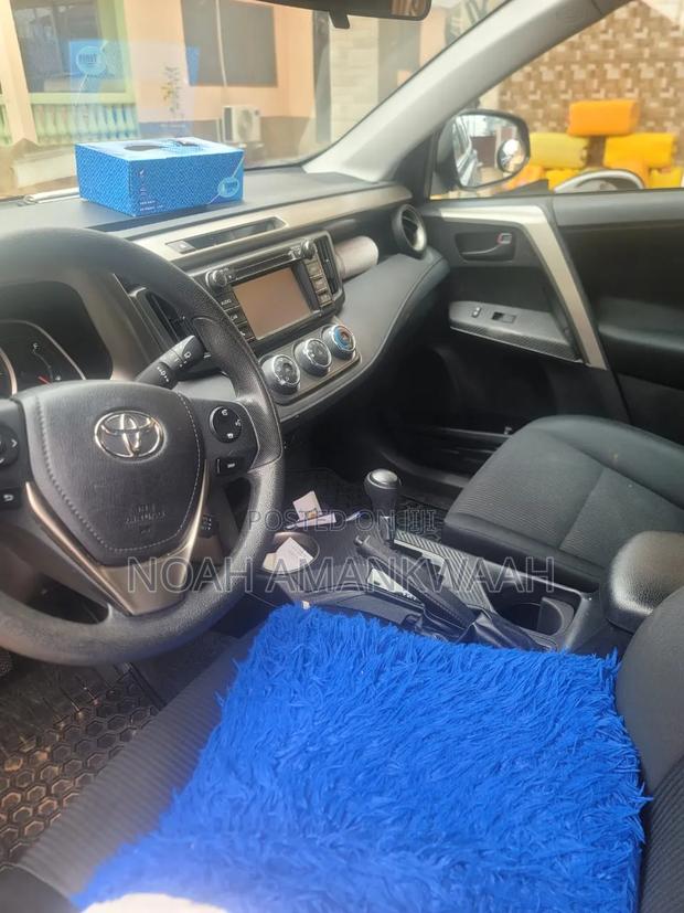 Toyota RAV4 LE 4dr SUV AWD (2.5L 4cyl 6A) 2015 Blue