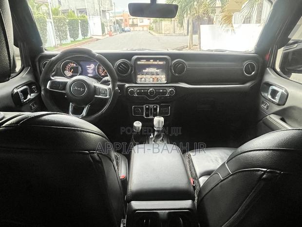 Jeep Wrangler 2021 Maroon