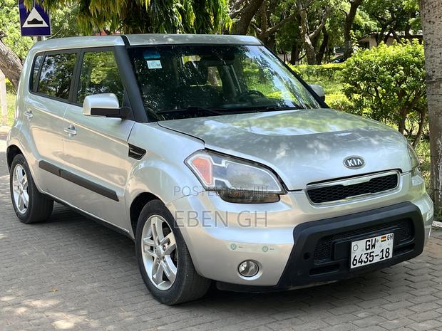 Kia Soul Automatic 2011 Silver